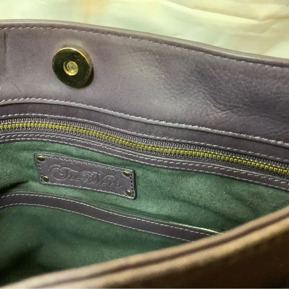 TRE VERO Purple Leather  Hobo Handbag Purse Bag-VERY NICE